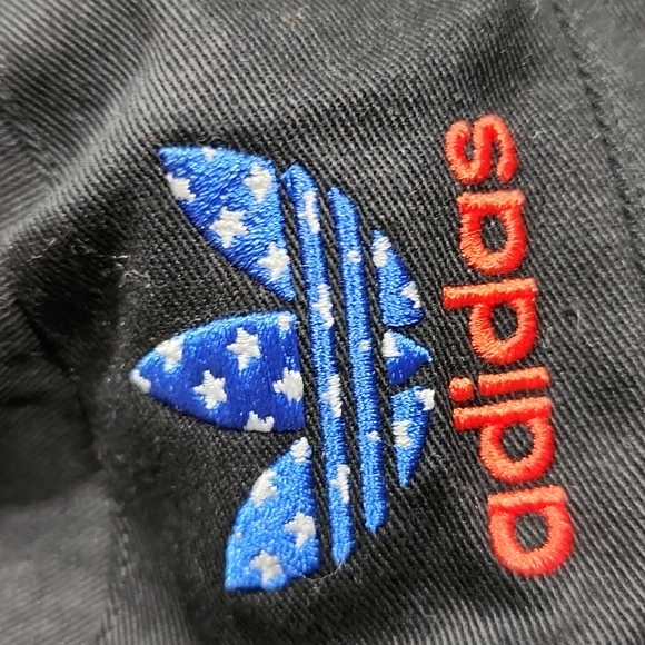 Adidas Bucket Hat ⭐️NWT!⭐️ - Picture 6 of 6